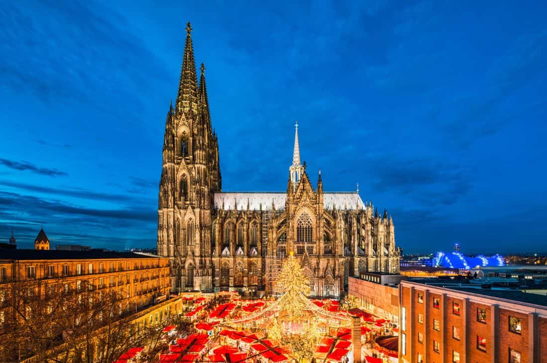 Cologne with Ishaan Tours - Bus touringcar Utrecht